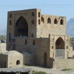 عمارتی که در آستانه تخریب است!