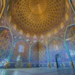 معماری صفوی یا معماری معناگرایی