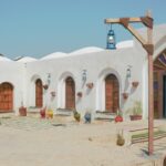 کاروانسرای برون شهری صفوی بستک با معماری منحصربه‌فرد