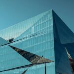 آینده انرژی ساختمان‌ها در دست شیشه‌های خورشیدی